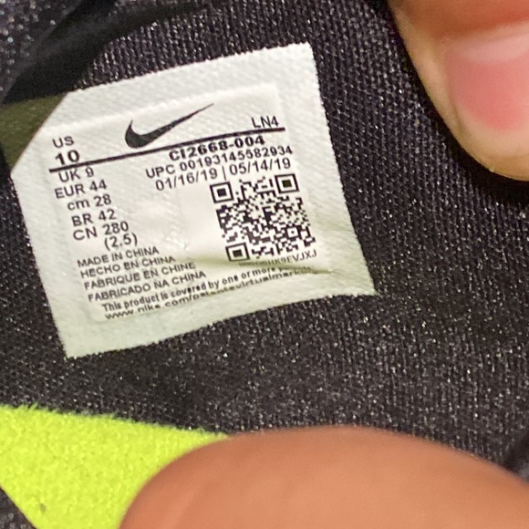 Nike Lebron 16s Basketball Shoes - Picture 4 of 5